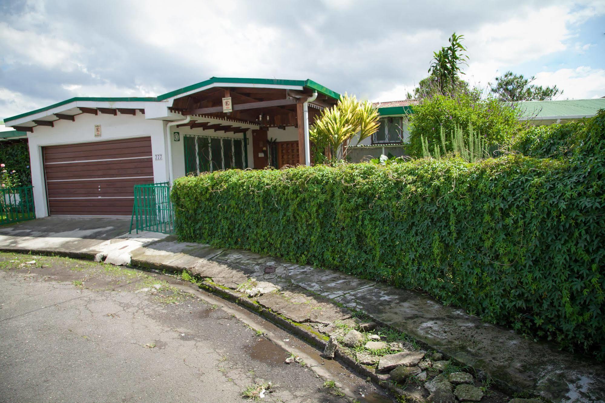 Casa Kibi Kibi Hotel San Jose  Exterior photo