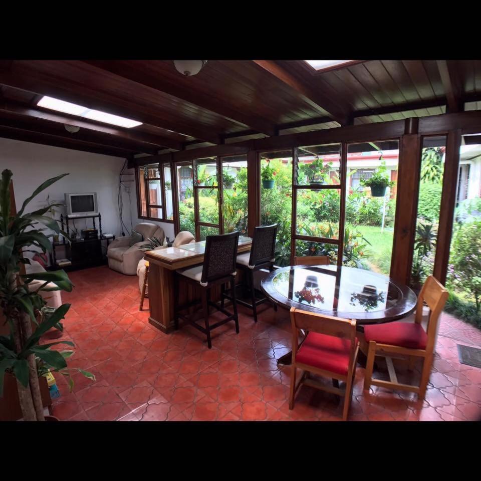 Casa Kibi Kibi Hotel San Jose  Exterior photo